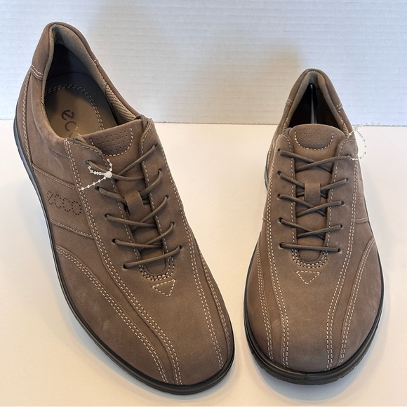 Ecco Shoes - Ecco Women's Taupe Sneakers Sz 8.5 Suede Leather